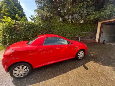 Gebraucht Opel Tigra Cosmo 90 PS (66 kW) 2005 Rot Cabrio