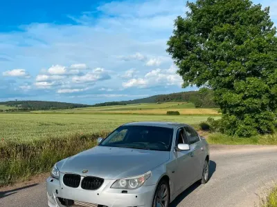 Gebraucht BMW 530 300 PS (220 kW) 2006 Silber Limousine