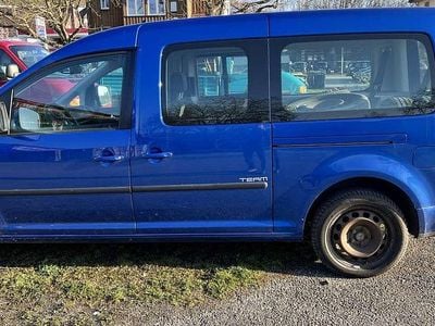 Gebraucht VW Caddy Maxi Life Team 109 PS (80 kW) 2010 Ravennablau metallic Van / Kleinbus