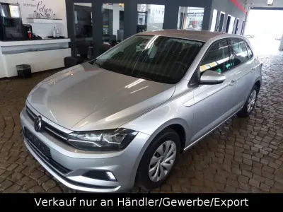 Gebraucht VW Polo Comfortline 95 PS (69 kW) 2021 Reflexsilber (metallic) Kleinwagen
