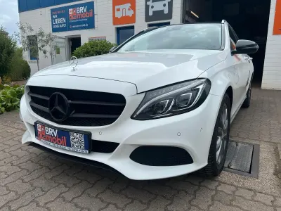 Gebraucht Mercedes C180 156 PS (114 kW) 2016 Weiß Kombi