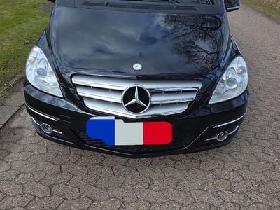 Gebraucht Mercedes B180 109 PS (80 kW) 2010 Schwarz Van / Kleinbus