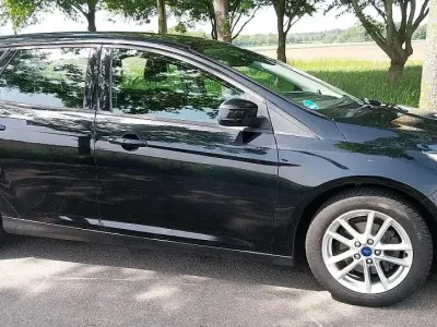 Gebraucht Ford Focus 125 PS (91 kW) 2017 Schwarz Kombi
