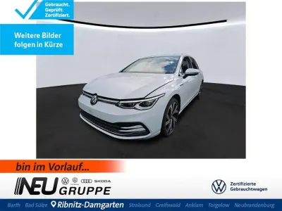 Gebraucht VW Golf VIII Style 131 PS (96 kW) 2024 Pure white Limousine