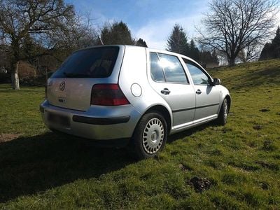 Gebraucht VW Golf IV 90 PS (66 kW) 2001 Silber Limousine