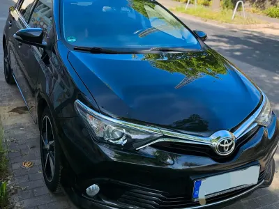 Gebraucht Toyota Auris 116 PS (85 kW) 2017 Schwarz Limousine