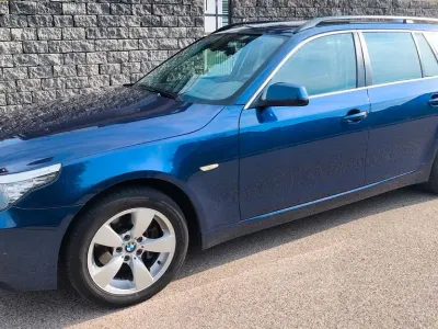 Gebraucht BMW 520 177 PS (130 kW) 2010 Blau Kombi