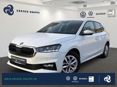 Gebraucht Skoda Fabia Ambition 95 PS (69 kW) 2022 Moonweiß perleffekt Limousine
