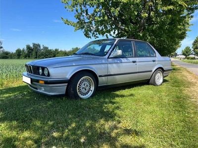 Second-hand BMW 316 99 CP (72 kW) 1990 Berlinǎ