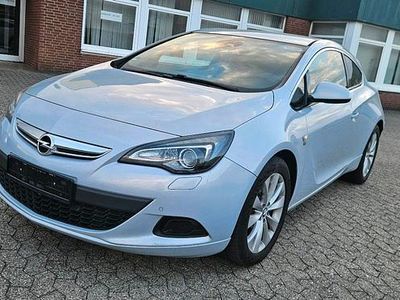 Usata Opel Astra GTC 130 CV (95 kW) 2012 Argento Coupé