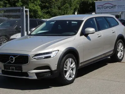 Gebraucht Volvo V90 CC Pro 190 PS (139 kW) 2018 Beige Kombi