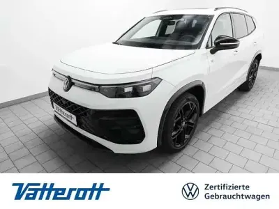 Gebraucht VW Tayron R-line 193 PS (141 kW) 2025 Weiss SUV