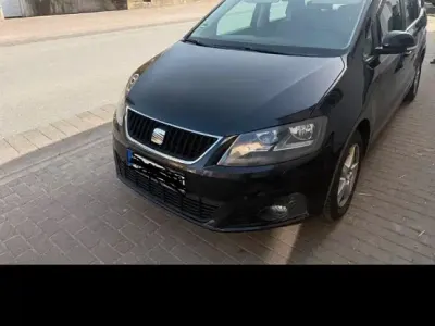 Używany Seat Alhambra 140 KM (102 kW) 2011 Czarny Minivan