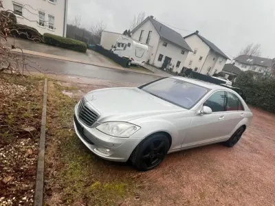 Gebraucht Mercedes S500 386 PS (283 kW) 2009 Silber Limousine