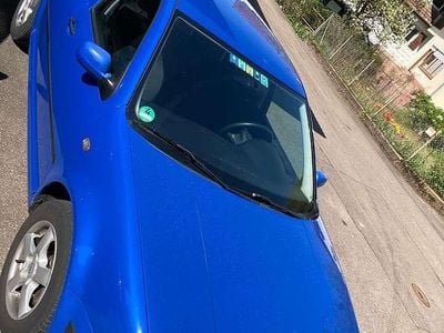 Second-hand VW Golf III 75 CP (55 kW) 1998 Albastru Berlinǎ