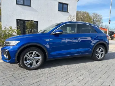 Gebraucht VW T-Roc Cabriolet R-line 150 PS (110 kW) 2025 Blau SUV