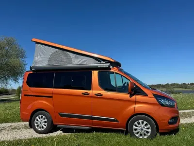 Usata Ford Transit Custom Nugget 131 CV (96 kW) 2023 Arancione