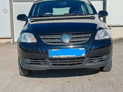 Gebraucht VW Fox 54 PS (39 kW) 2006 Schwarz Kleinwagen