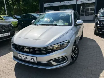 Gebraucht Fiat Tipo City Life 131 PS (96 kW) 2023 Maestro grau (5dq) Limousine