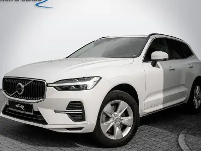 Usata Volvo XC60 Momentum 197 CV (144 kW) 2022 Bianco SUV
