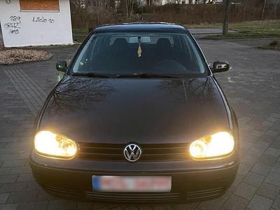 Gebraucht VW Golf IV 100 PS (73 kW) 1999 Schwarz Kleinwagen