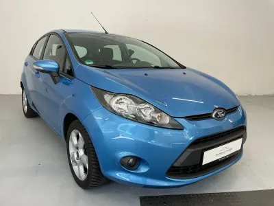 Usata Ford Fiesta Trend 82 CV (60 kW) 2009 Blu Utilitaria