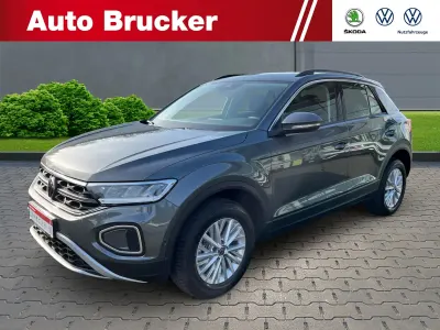 Second-hand VW T-Roc Life 150 CP (110 kW) 2025 SUV