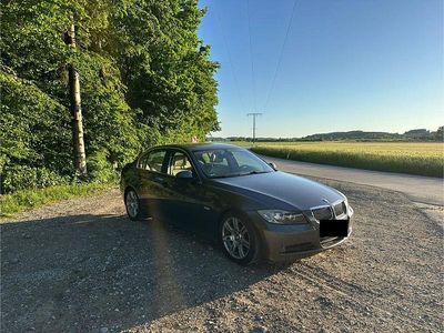 Gebraucht BMW 325 218 PS (160 kW) 2005 Grau Limousine