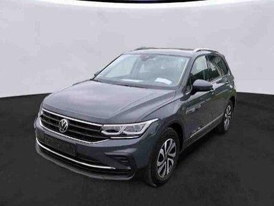 Gebraucht VW Tiguan Active 150 PS (110 kW) 2021 Grau SUV