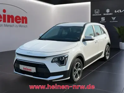 Second-hand Kia Niro Edition 7 105 CP (77 kW) 2022 Alb SUV
