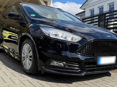 Gebraucht Ford Focus ST 120 PS (88 kW) 2016 Schwarz Kombi
