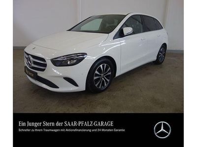 Gebraucht 2021 Mercedes B200 Style Van / Kleinbus | 23.450 € (Fairer Preis)