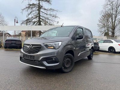 Grau Gebraucht 2021 Opel Combo Edition Kombi | 14.900 € (Etwas zu teuer)