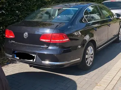 Gebraucht VW Passat 105 PS (77 kW) 2012 Schwarz Limousine