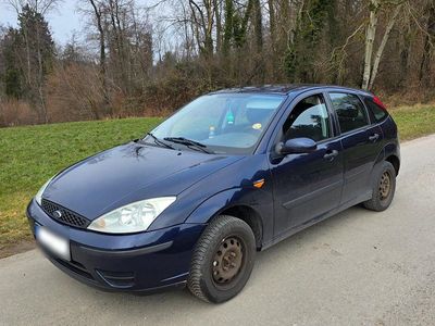 Usata Ford Focus 101 CV (74 kW) 2003 Blu Berlina