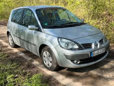 Brugt Renault Scénic III 112 HK (82 kW) 2009 Grå MPV