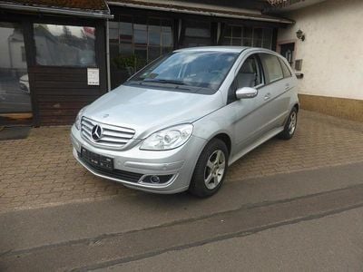 Usata Mercedes B170 115 CV (84 kW) 2006 Argento Monovolume