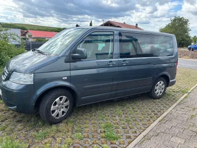 Gebraucht VW Multivan Comfortline 131 PS (96 kW) 2009 Offroad grey metallic Van / Kleinbus