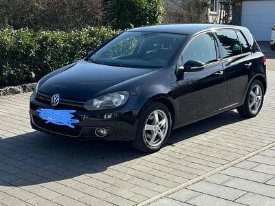 Gebraucht VW Golf VI 90 PS (66 kW) 2011 Schwarz Kleinwagen