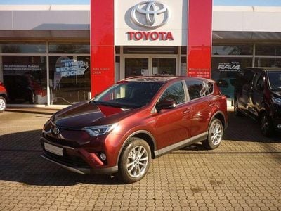 Carmin rot mica Gebraucht 2017 Toyota RAV4 Hybrid Plus SUV | 17.770 € (Fairer Preis)