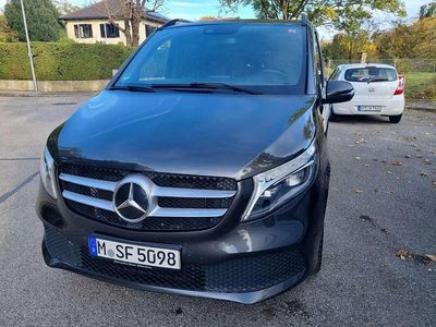 Gebraucht Mercedes V220 Edition 163 PS (119 kW) 2022 Grau Van / Kleinbus