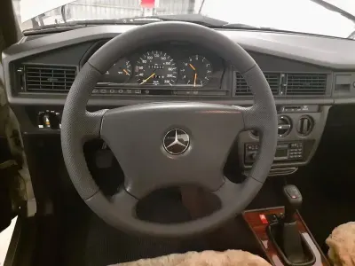 Occasion Mercedes 190 109 ch (80 kW) 1991 Beige Berline