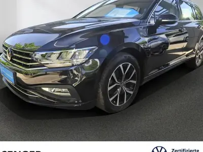 Gebraucht VW Passat Business 150 PS (110 kW) 2024 Deep black perleffekt Kombi