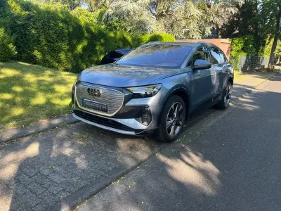 Gebraucht Audi Q4 e-tron Sport 219 kW (299 PS) 2022 Grau SUV