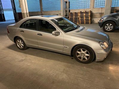 Mercedes C180