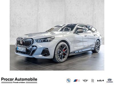 Gebraucht BMW 530e Performance 299 PS (219 kW) 2025 Grau Kombi