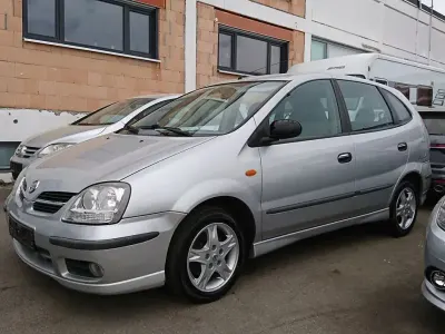 Gebraucht Nissan Almera Acenta+ 116 PS (85 kW) 2005 Silber Limousine