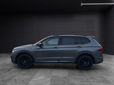 Usata VW Tiguan Allspace R-line 200 CV (147 kW) 2024 Grigio SUV