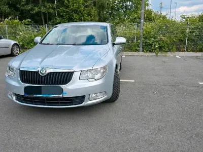 Gebraucht Skoda Superb Ambition 160 PS (117 kW) 2008 Silber Limousine