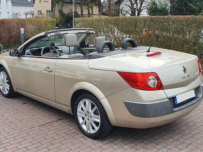 Gebraucht Renault Mégane Cabriolet Privilege 135 PS (99 kW) 2005 Gold Cabrio